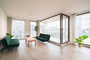 12-guest Lively Stay With Balcony