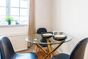 Central - Stay 4 - Wifi - Parking - Near Transport