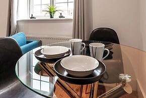 Central - Stay 4 - Wifi - Parking - Near Transport