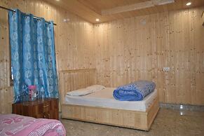 Devdaar Cottage Gangotri