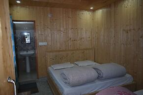 Devdaar Cottage Gangotri