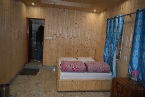 Devdaar Cottage Gangotri