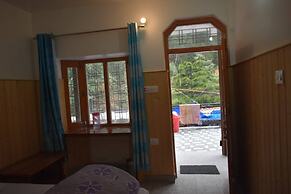 Devdaar Cottage Gangotri