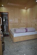 Devdaar Cottage Gangotri