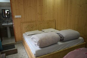 Devdaar Cottage Gangotri