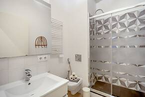 Boavista 130 Studios VI by Homing