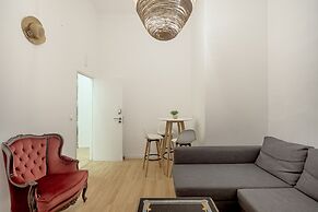 Boavista 130 Studios II by Homing