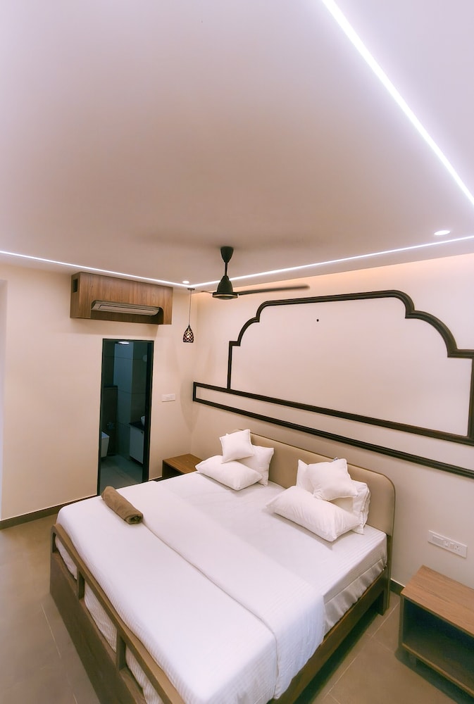 Coastline Bay Resorts