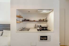 Boavista 130 Studios IV by Homing