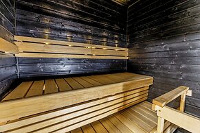 Nordic 3BR Apt next to Ski Slopes