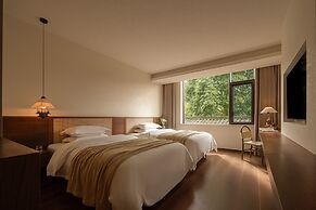 Liaoxin Valley Forest Hotel