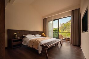 Liaoxin Valley Forest Hotel