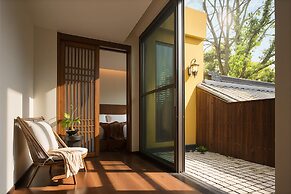 Liaoxin Valley Forest Hotel