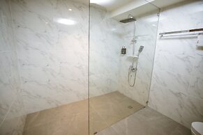 The Wang Yaowarat Hotel