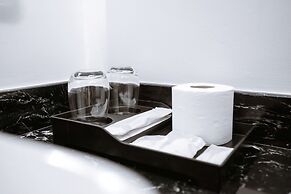 The Wang Yaowarat Hotel