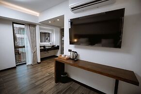 The Wang Yaowarat Hotel