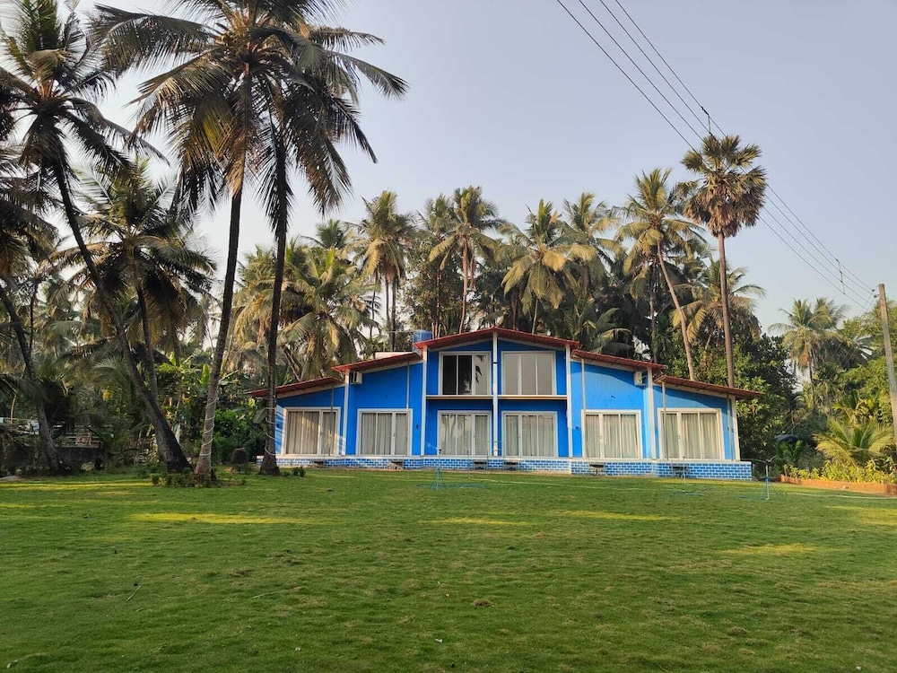 Aarambh The Creek Breeze Resort