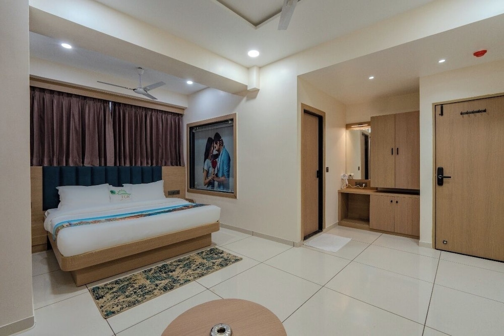 Hotel TGR Pride