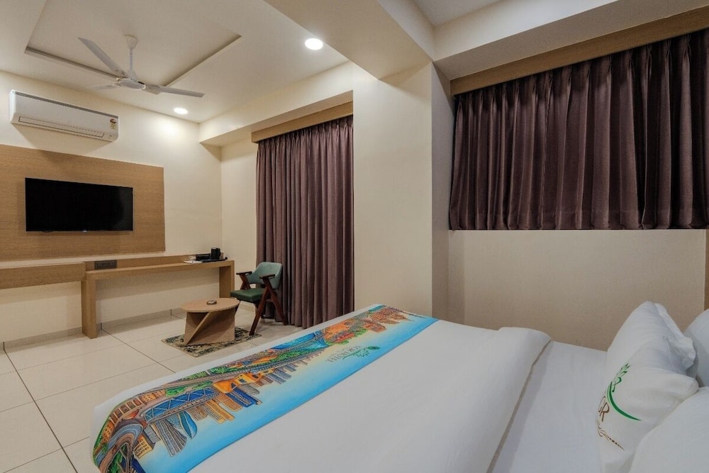 Hotel TGR Pride
