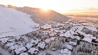 Modern 3BR Apt Next to Ski Slopes