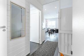 Modern 3BR Apt Next to Ski Slopes