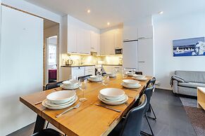 Modern 3BR Apt Next to Ski Slopes
