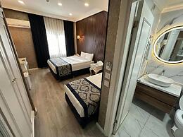 B Coner Hotel Bistro