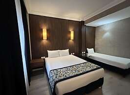 B Coner Hotel Bistro