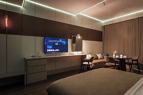 MY apartment hotel