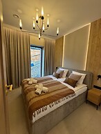 Osada Groń Luxury Villas by BQQK