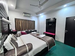 Le-Leisure Hotel