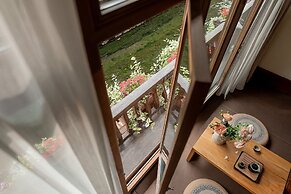 Cloudland Skystream View Designer Inn