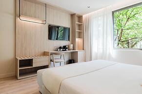 Hotel Ciencias Select