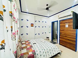 Hotel Radha Ratan Inn