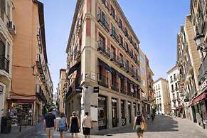Plaza Mayor City Center Apartment