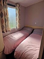 Cabin Sleeps 6 With Wifi