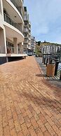 Waterfront Deco Apartment 2 Sleeper Lake Views