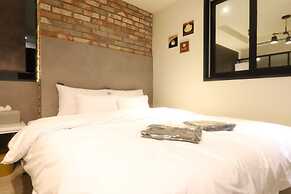 Hotel Kkulbam Stay