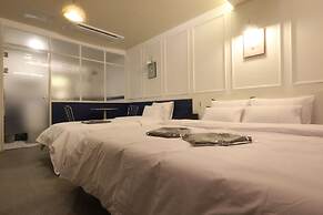 Hotel Kkulbam Stay