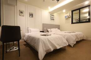 Hotel Kkulbam Stay
