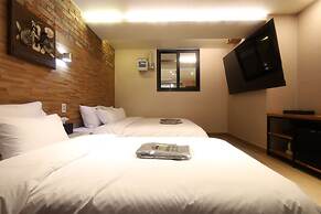 Hotel Kkulbam Stay