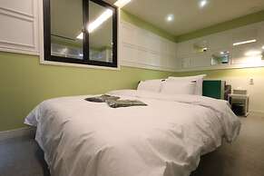 Hotel Kkulbam Stay