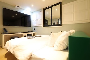 Hotel Kkulbam Stay