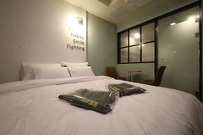 Hotel Kkulbam Stay