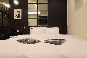 Hotel Kkulbam Stay