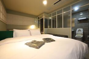 Hotel Kkulbam Stay