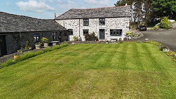 Courtyard Farm Cottages