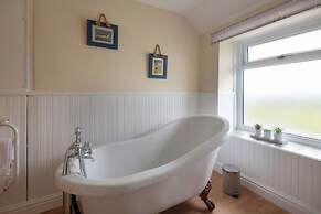 Courtyard Farm Cottages
