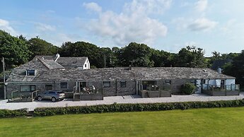 Courtyard Farm Cottages