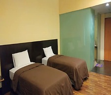 Cozzy Hotel Quint